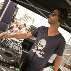 Michael Thoelen @ Thé Dansant - Cruise