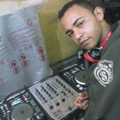 MC RUBY - OLHA O CAVALO ATRÁS DELA - DJ WASHINGTON