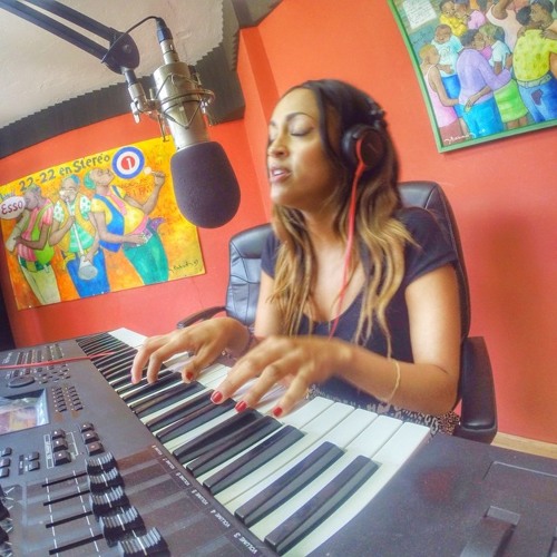 Phyllissia Ross nan #chokarella (Interview + Live Jam Session)Part 2/2 - 08-08-2014