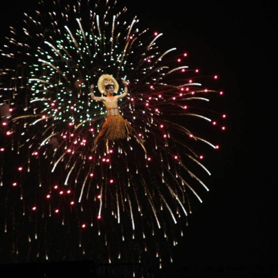 室内花火 artworks-000087819894-919a97-