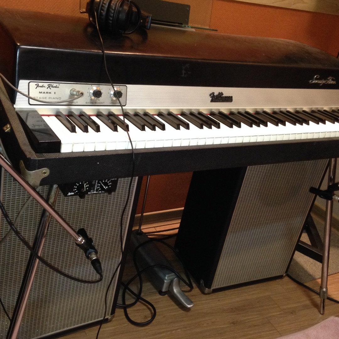 Fender Rhodes Samples Stream Fender Rhodes + Leslie Speaker Sample by JoyMusic Academy ...