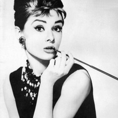 In Dat Groove - Holly (Audrey Hepburn Tribute)