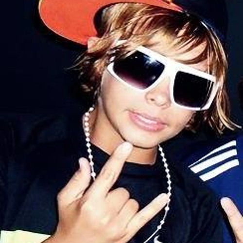 MC LOIRINHO-ELA BRINCA DE MAMAR!!BRABA!![STUDIO THE BEST FUNK][DJ_S PLAY BOY E KINHA] Trupe do Funk