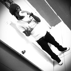 Lil Yon -Dead presidents freestyle at 7100