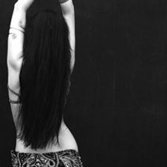 لا تقف بعيدًا عني -Do not stand away from me