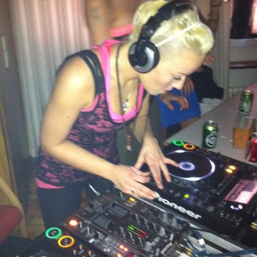 Hatikwa - Different World .156 bpm :-P