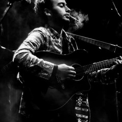 Yüzyüzeyken Konuşuruz - Adam