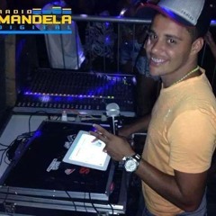 MT = ISSO É RADIO MANDELA [ DJ VT DA RADIO MANDELA ]