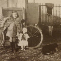 La Petite Fille  - The Little Girl