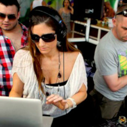 Myon and Shane 54 Feat. Aruna Vs. Jaco - Helpless Dam Square (MS54 Mash Up)