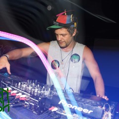 JOHN DOE'S GFR MIXTAPE <FREE DOWNLOAD>