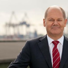 Olaf Scholz zur Ice Bucket Herausforderung von Radio Hamburg