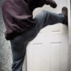 Xclusive Ft. Wildin' - Kick In The Door