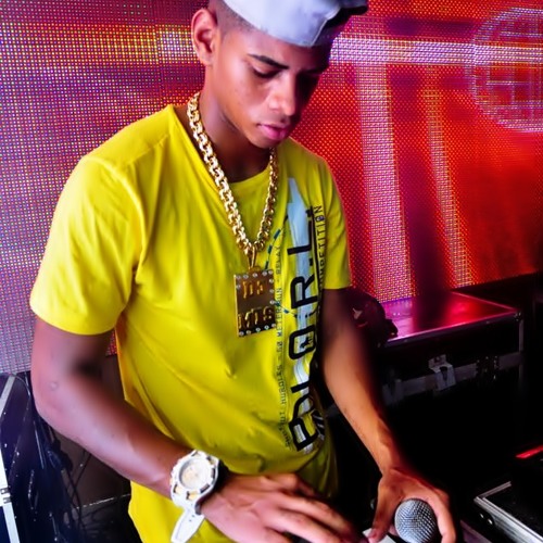 MT NA PIKA ELA BATE NA PIKA ELA FICA ((DJ MTS 22 )) BRABA !