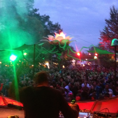 OV-SILENCE.OLI's Hidden Sunday Set at Fusion 2014.MP3