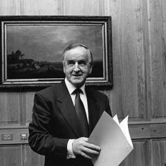 Niall O'Dowd talks to RTE News At One about the late Irish leader Albert Reynolds