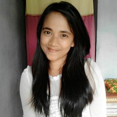 Mabiar Marsirang (trying to sing)