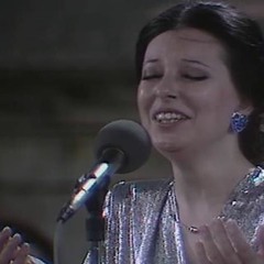 نجاة الصغيرة  - أيظن . حفلة ليبيا
