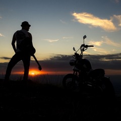 Canções De Guerra Em Tempos De Paz