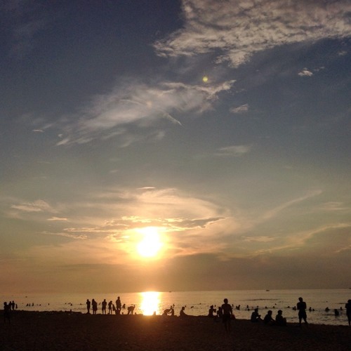 Listen to music albums featuring [karaoke] TV in Black and White Lana