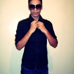 Cheb Akil Sghir Mazal Assmek 3la L'ssané Mixée Par Dj Oussama 2o14