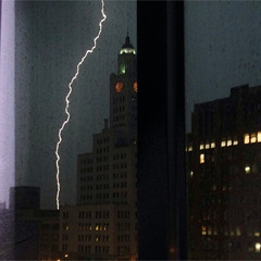 thunderstorm & grandfather clock | لمحبي أجواء الشتاء مع قليل من الكلاسيكية