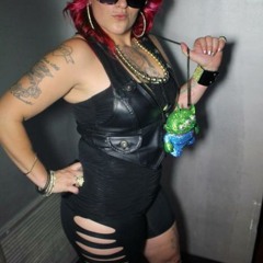 Hit tha Door Ft Nakkia Jefferies