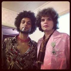 E Como um Boêmio Irei, Bem Longe Pela Estrada