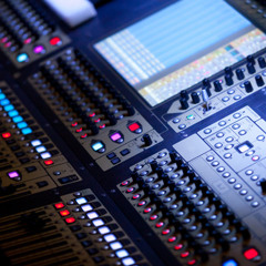 A short clip of a track i'm working on.