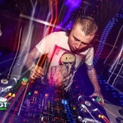 Manik & Gary Vandalize - I Need Your Love (Powerstomp)