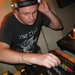01 Risin' To The Top (Rudi Admix)
