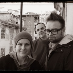 Mikromusic Acoustic Trio  "Jesień"  live