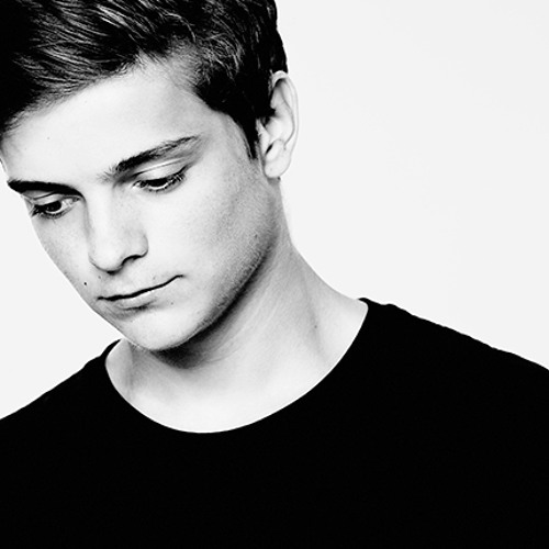 Martin Garrix - Essential Mix - 06-09-2014 | DOWLOAD: http://djurl.com/mgessential