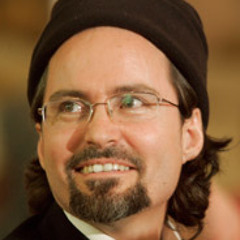 Shaykh Hamza Yusuf Explaining What Is Love And How It Works!