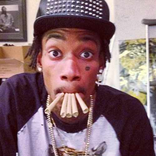 Wiz Khalifa - Walking On The Moon
