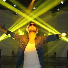 Dj Ibrahim Çelik - İn your Eyes (Sahne version)