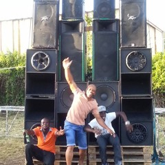 Beach party kourou Dj Travis live mixtape Aytek rec 2K14......!!!