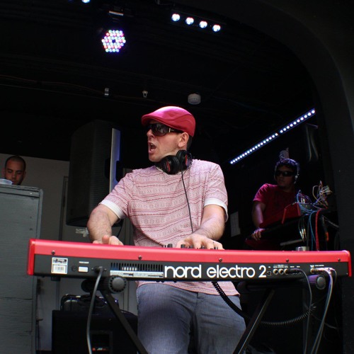 Live in Korea: Percussion number