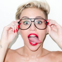 Miley Cyrus - Wrecking Ball (G.DiadiC Remix)