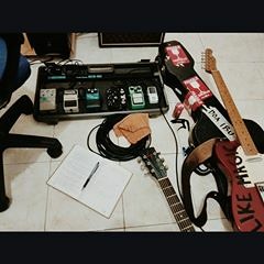 Utopia - Hujan ( tiyanda cover clean)