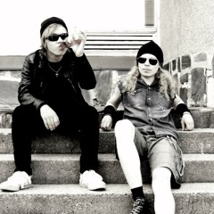 Puheterapia - Left In Silence