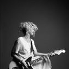 Warpaint - "Biggy" (HD) Live: in PaRiS,  2014