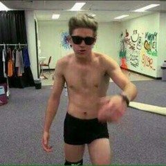 Niall horan singing beautiful girl