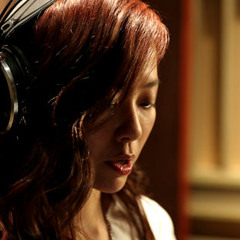 就联合国妇女署主题歌《女人一家》采访著名歌星张靓颖（2013年3月8日）