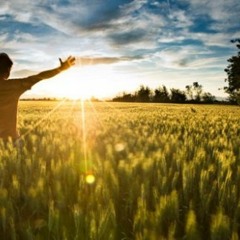 الدنيا اجمل بكتير..!!)-(خواطر)"كلمتين من القلب" محمدعلاء)