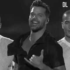 Ricky Martin - Vida (Billboard Music Awards 2014)