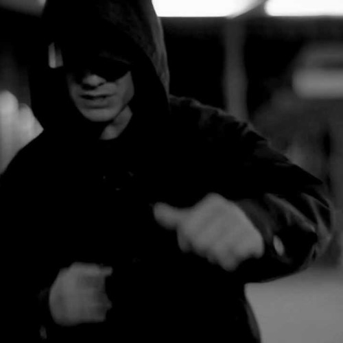 L'Effet D'Un Tsunami Feat Omb