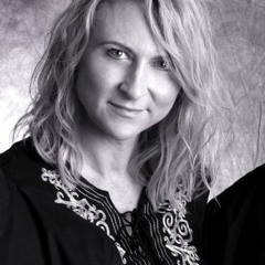 Hurricane Cover by Susan Moyer