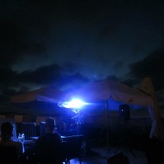 Axel Bauer & Zazie - A ma place Cover by Stefan Codvell (Live on the beach)