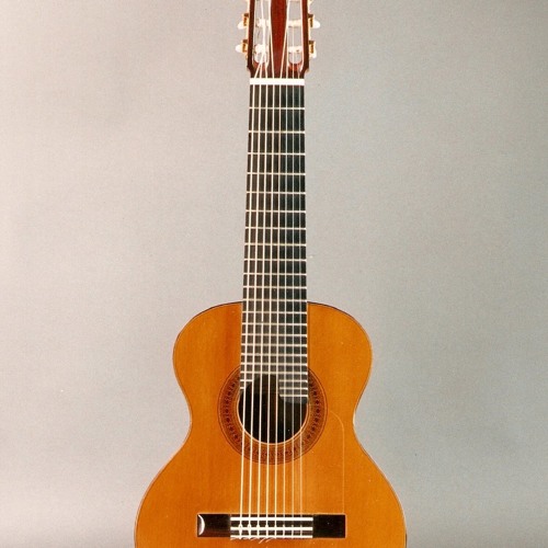 Stream Requinto Clásico de 8 cuerdas Juan Molina, guitarrista clásico.  Preludio (J. S. Bach) by sonidodeguitarra | Listen online for free on  SoundCloud